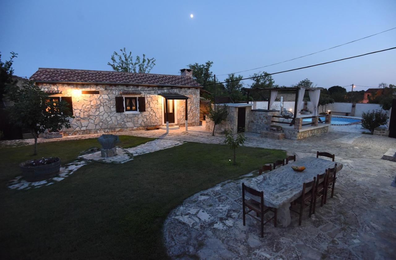 House & Apartment Palaca Donji Zemunik Exterior foto